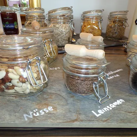 Gaestehaus Residenz Lapeiner 4* Pörtschach am Wörthersee