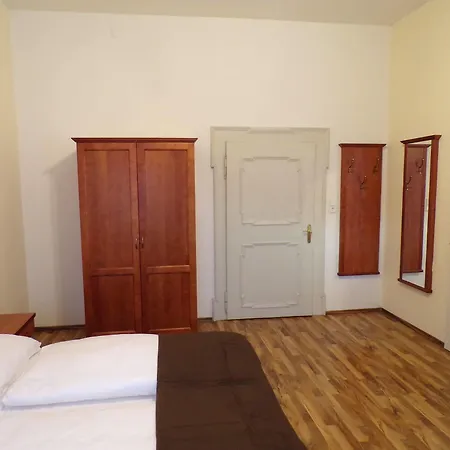 Penzion Gaestehaus Residenz Lapeiner Pörtschach am Wörthersee