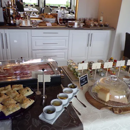 Penzion Gaestehaus Residenz Lapeiner Pörtschach am Wörthersee